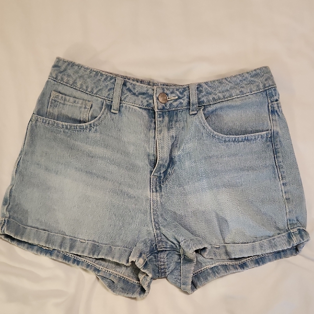PacSun Light Wash Mom Jean Shorts